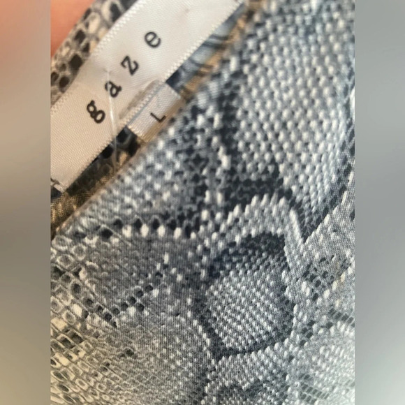 GAZE Spaghetti Strap Grey Snakeskin Bodysuit Size Large‎ NWT - Picture 8 of 14